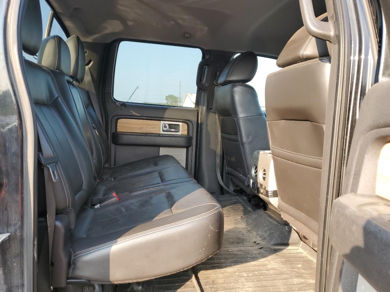 2011 Ford F-150 - Image 10