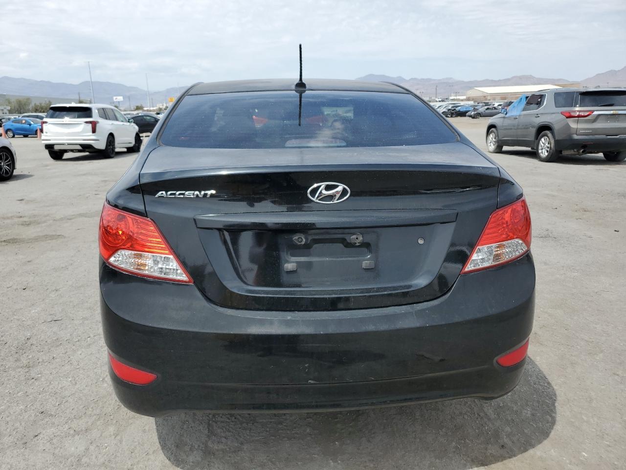 2013 Hyundai Accent Gls VIN: KMHCU4AE3DU332172 Lot: 65864654