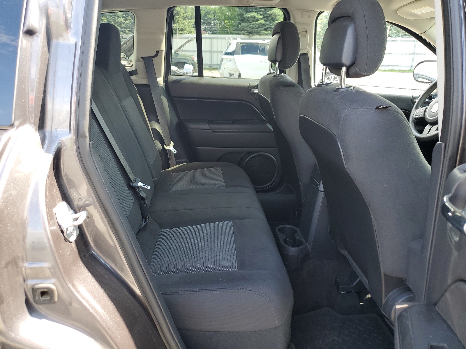 1C4NJDBB1GD501569 2016 Jeep Compass Sport