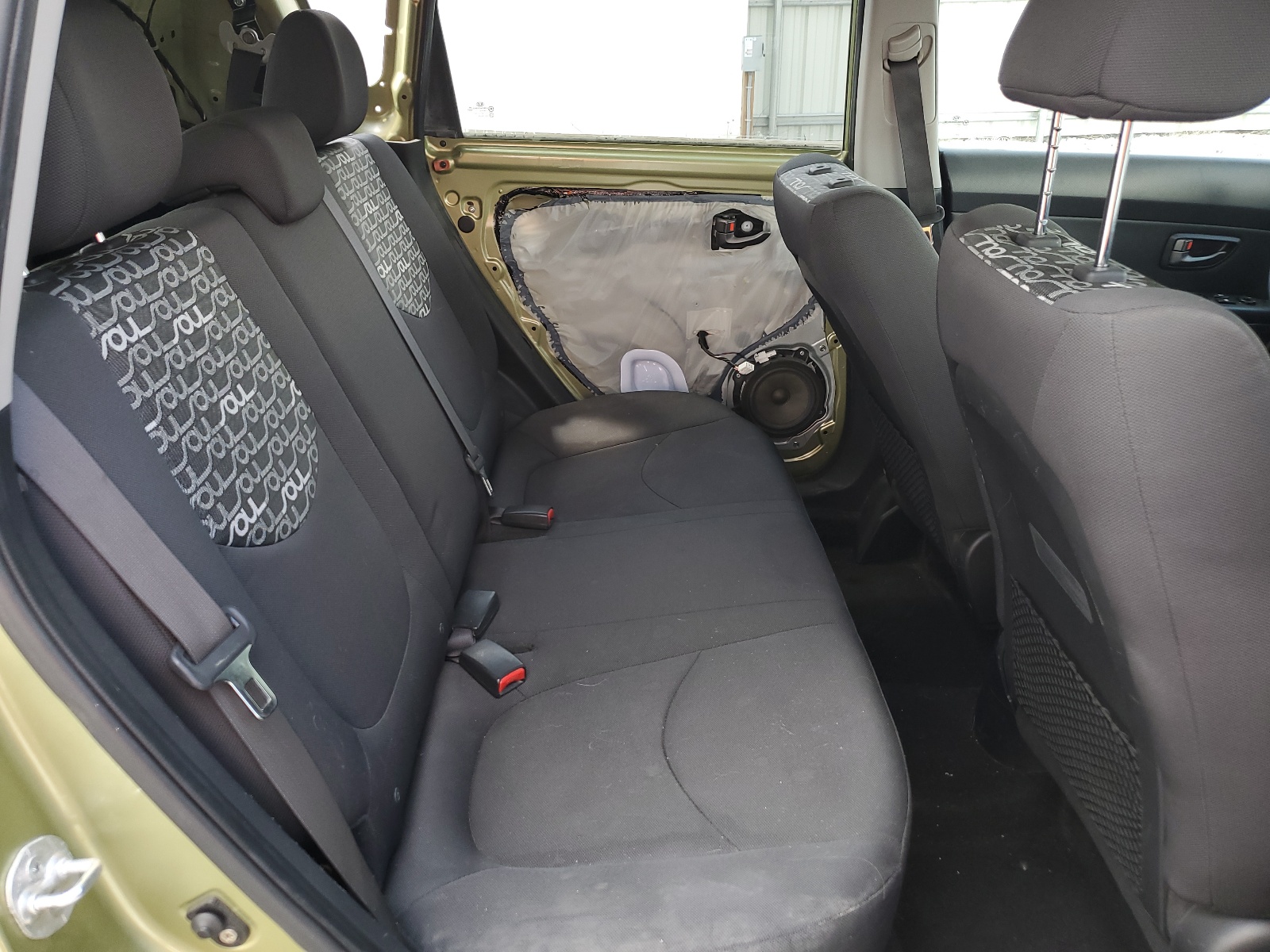 KNDJT2A21B7328139 2011 Kia Soul +