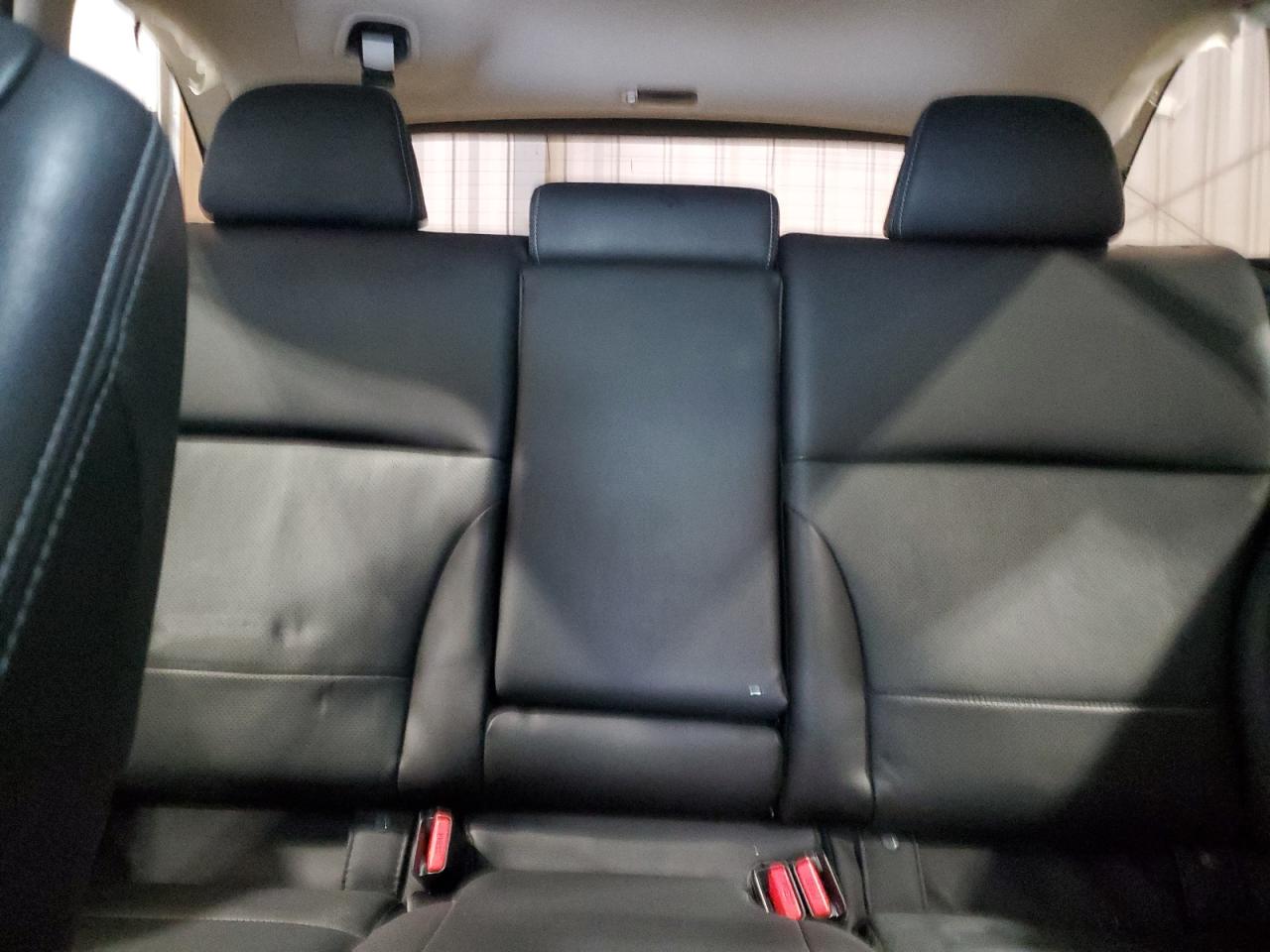 2018 Subaru Outback 3.6R Limited VIN: 4S4BSENC3J3268586 Lot: 68098554