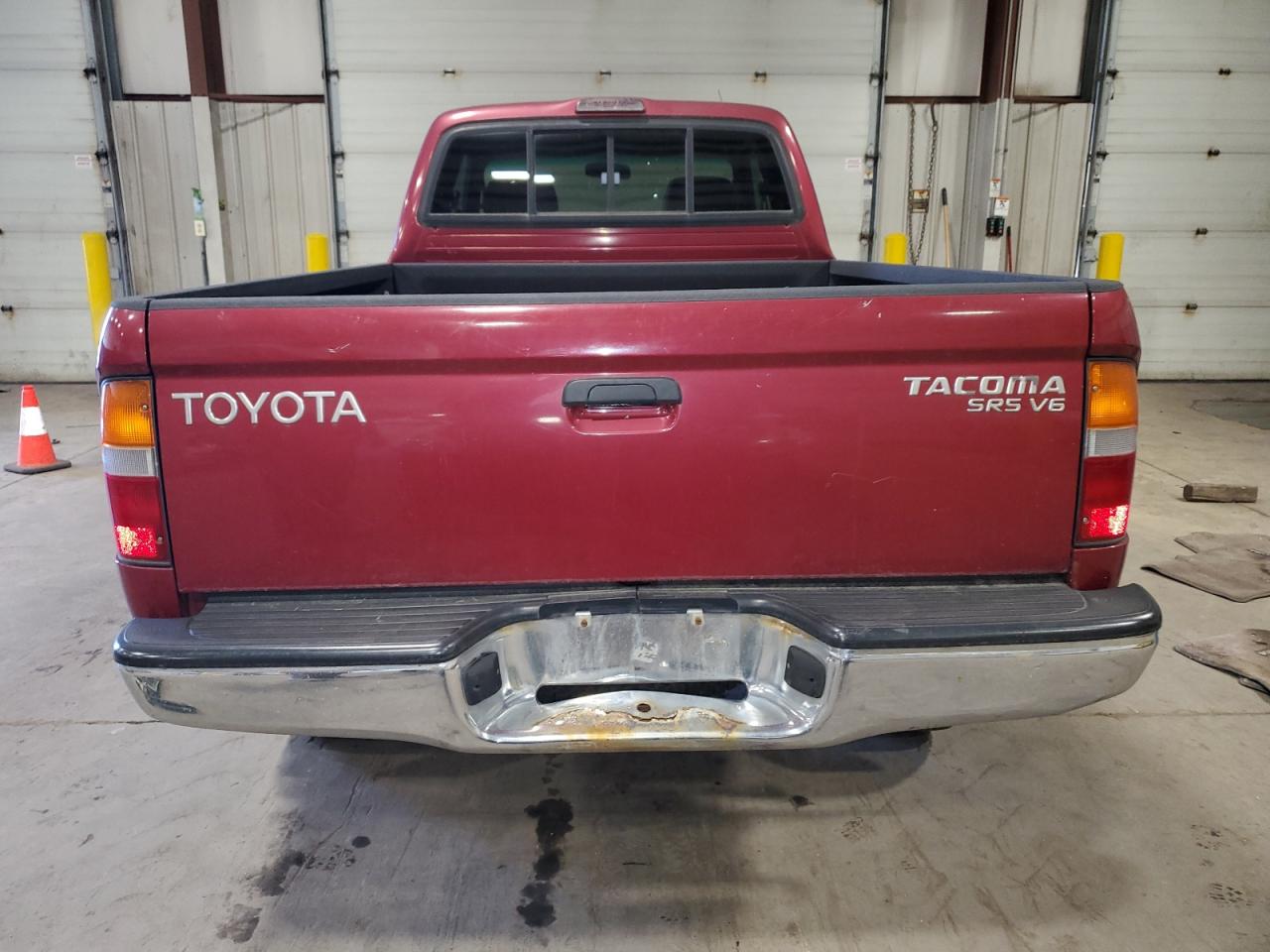 2000 Toyota Tacoma Xtracab VIN: 5TEWN72N4YZ690893 Lot: 68822114