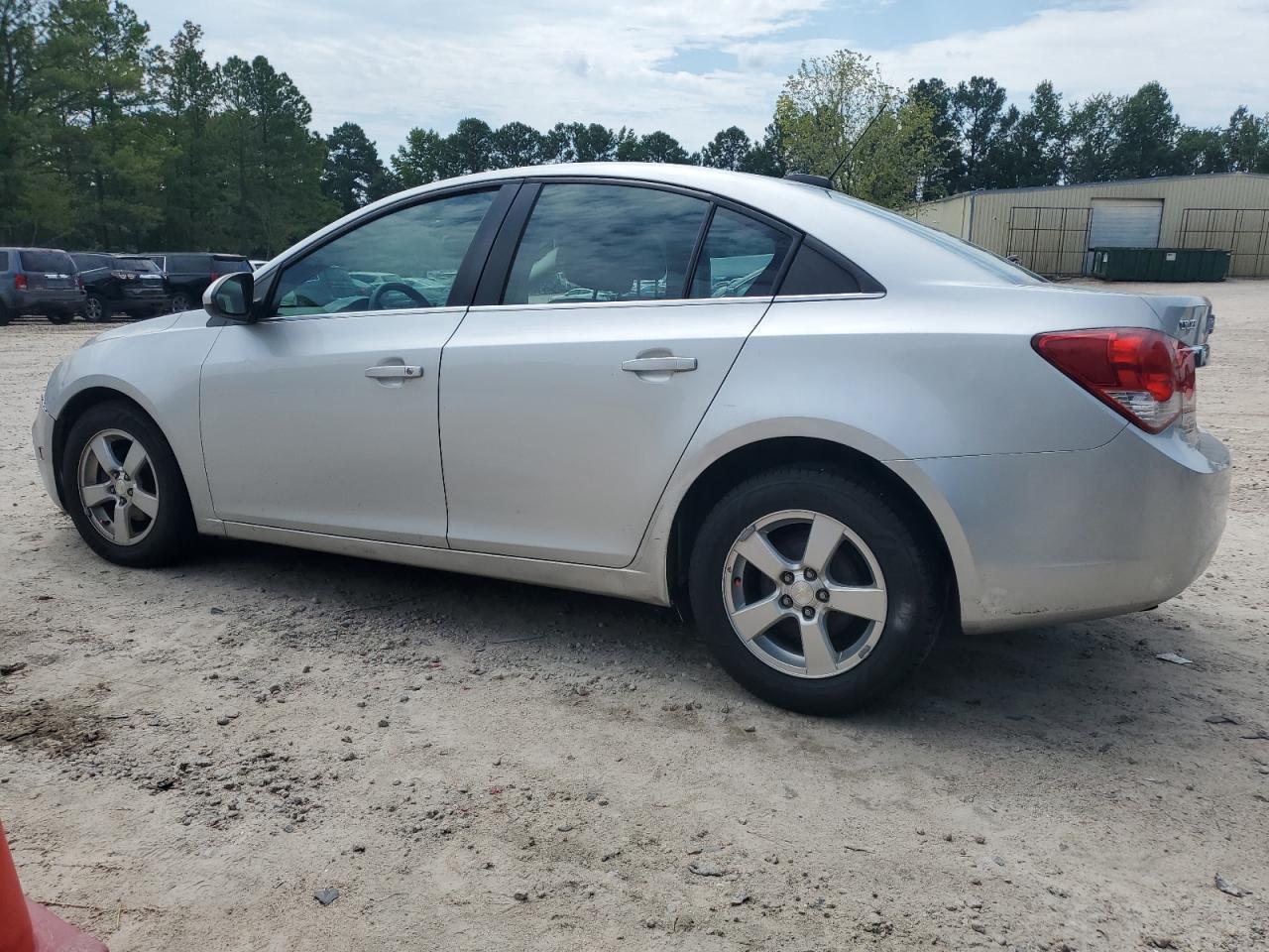 2015 Chevrolet Cruze - Image 2