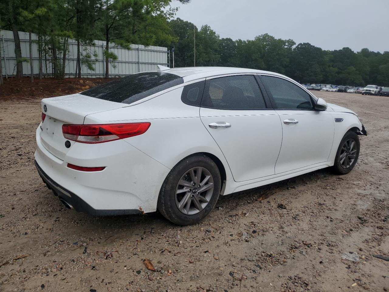 2020 Kia Optima Lx VIN: 5XXGT4L35LG380801 Lot: 65809654