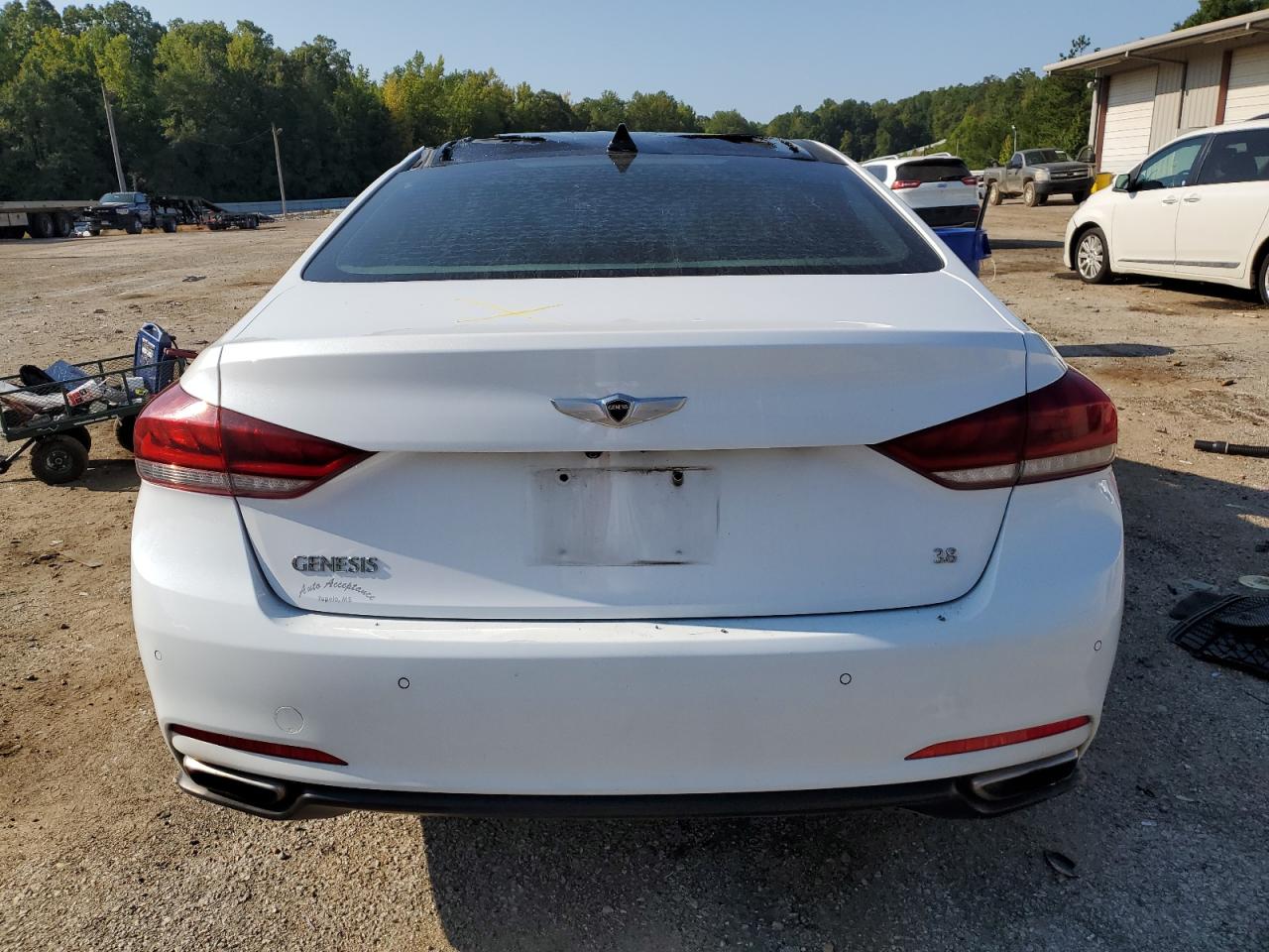 2016 Hyundai Genesis 3.8L VIN: KMHGN4JE1GU133074 Lot: 68742404