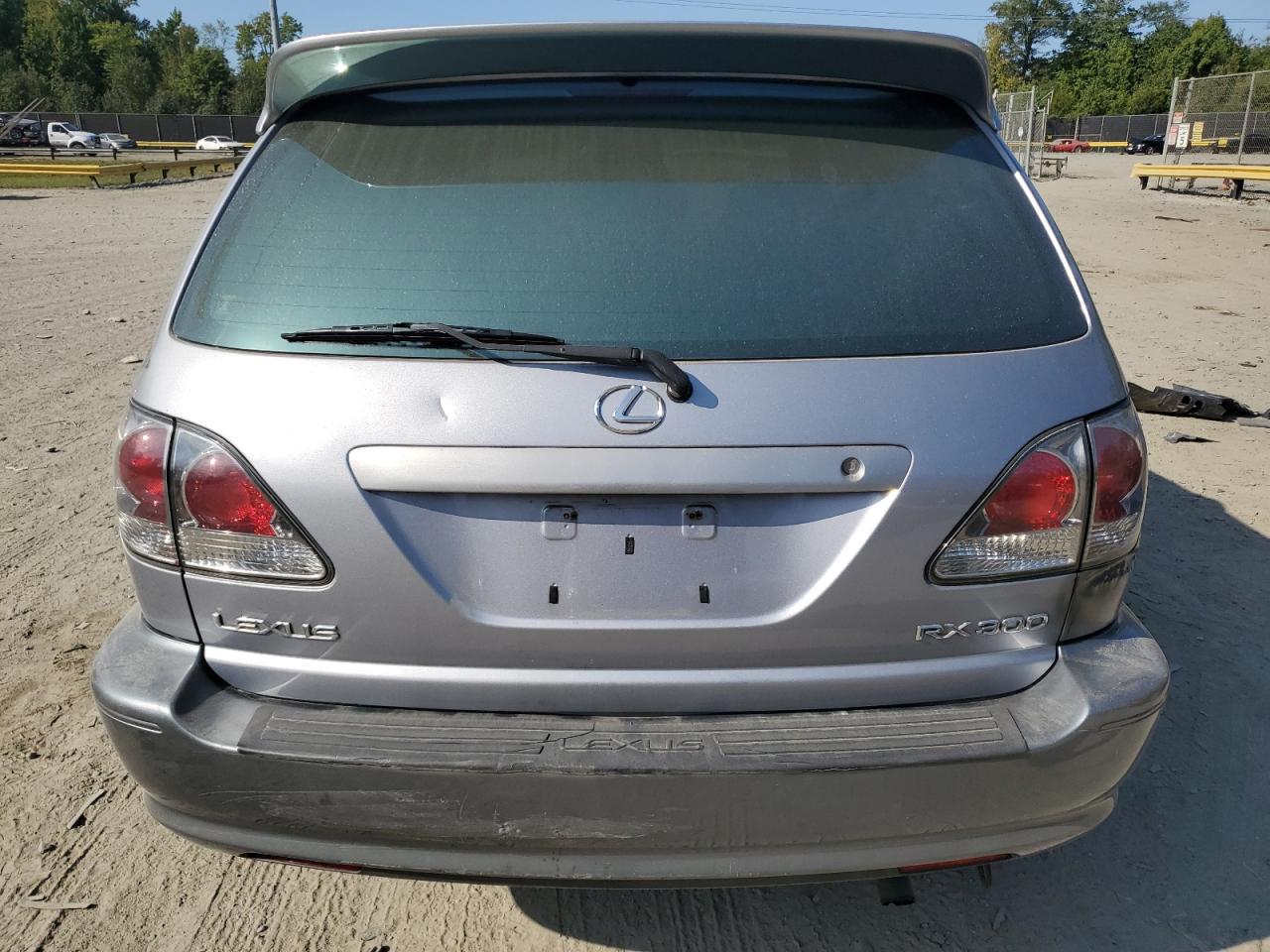 2002 Lexus Rx 300 VIN: JTJHF10UX20270699 Lot: 68374114