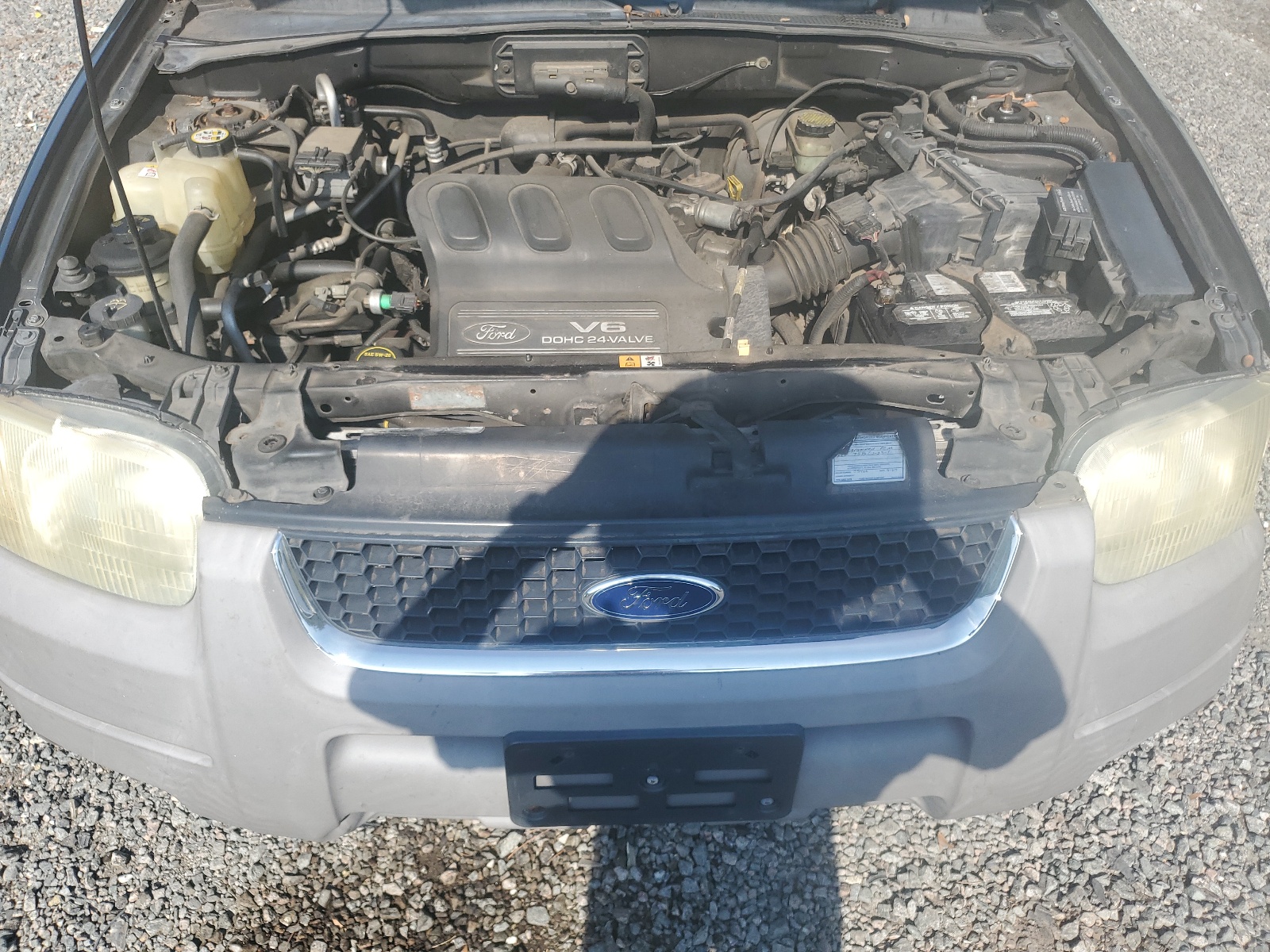 1FMCU03142KA70111 2002 Ford Escape Xlt