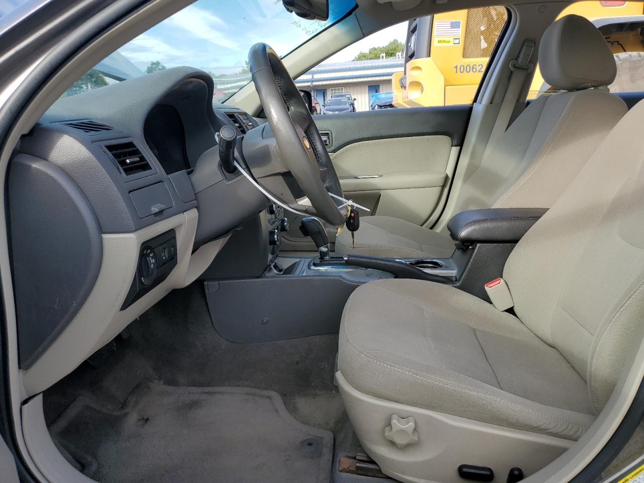 2010 Ford Fusion Hybrid VIN: 3FADP0L31AR365653 Lot: 69203184