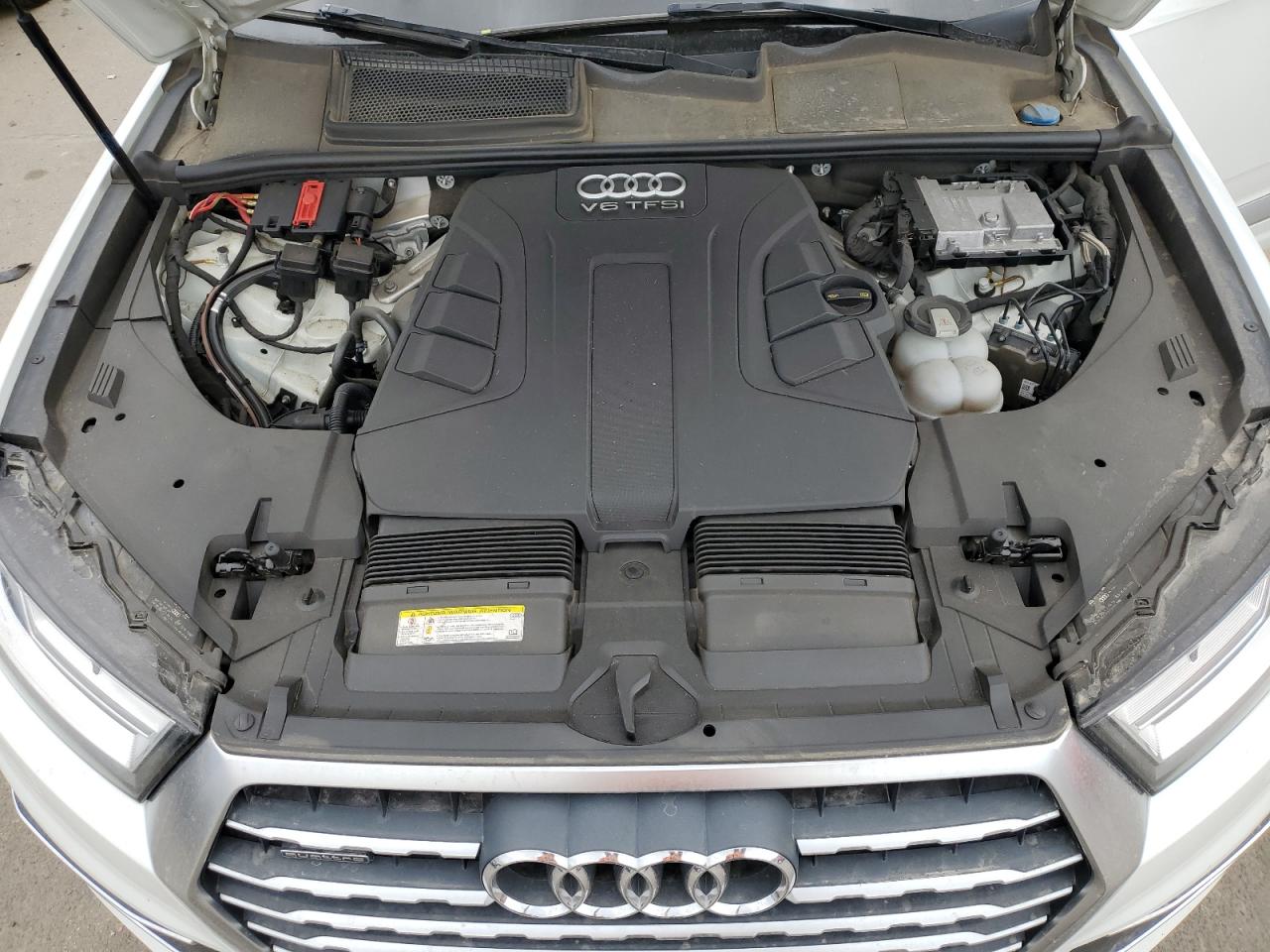 WA1LAAF71JD027863 2018 Audi Q7 Premium Plus