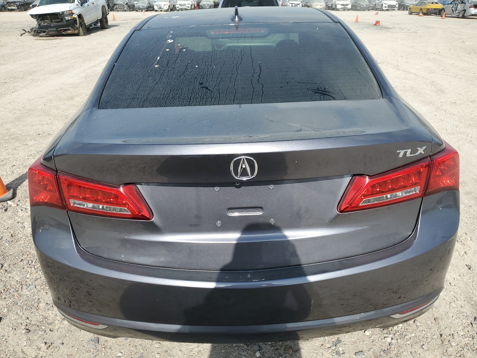 19UUB1F35JA008563 2018 Acura Tlx