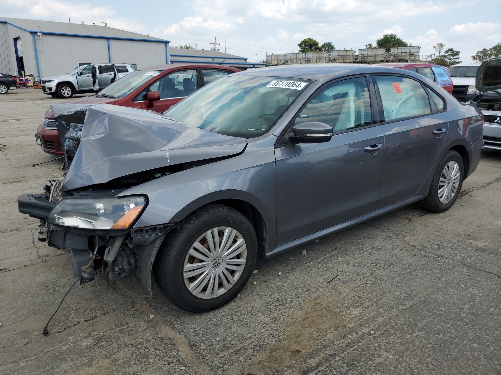 2014 Volkswagen Passat S vin: 1VWAT7A3XEC088779