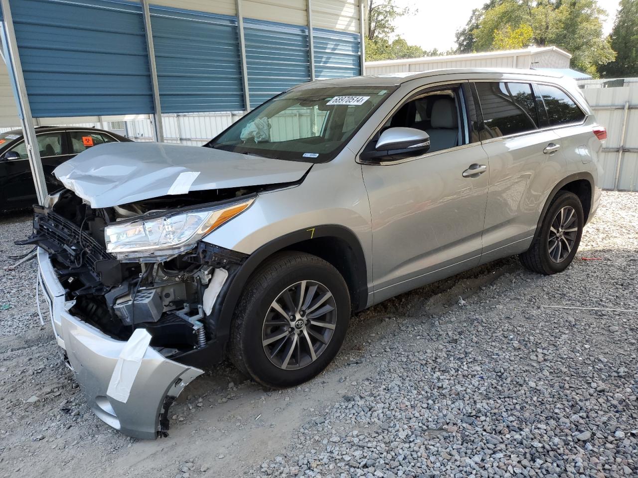 5TDKZRFH9JS545838 2018 TOYOTA HIGHLANDER - Image 1