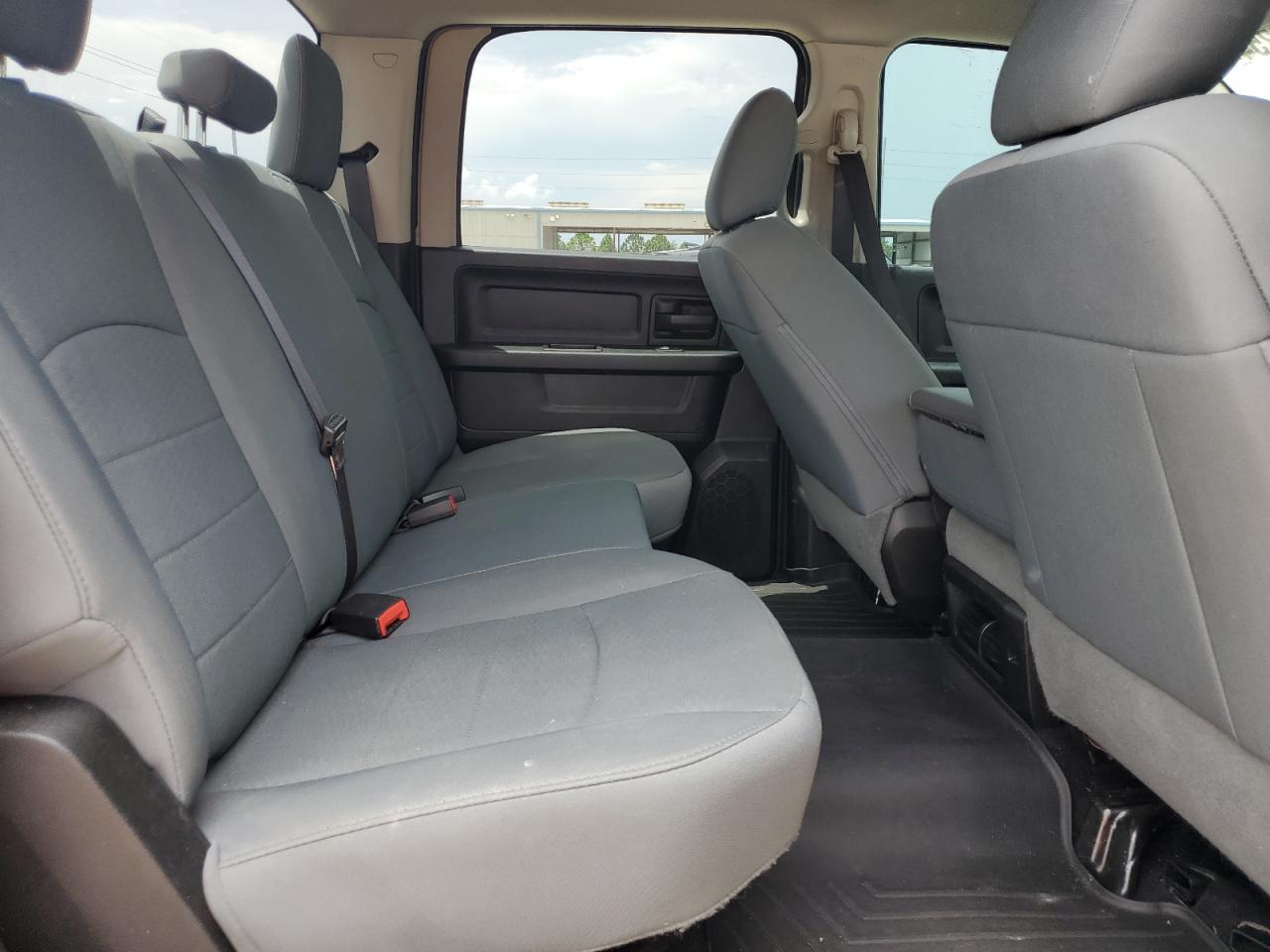 2017 Ram 1500 St VIN: 1C6RR7KG6HS694393 Lot: 65665254