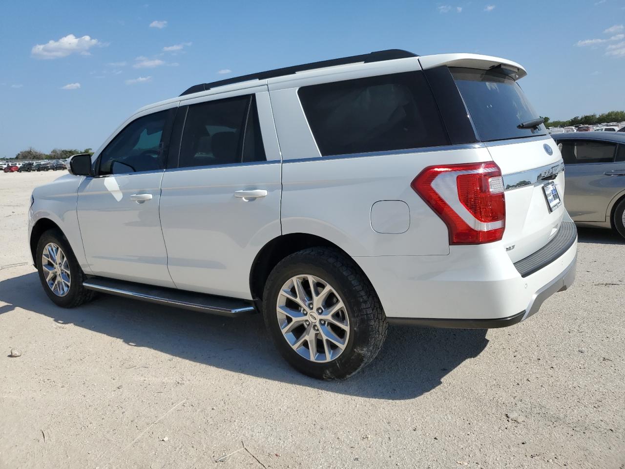 1FMJU1HT5MEA62088 2021 FORD EXPEDITION - Image 2