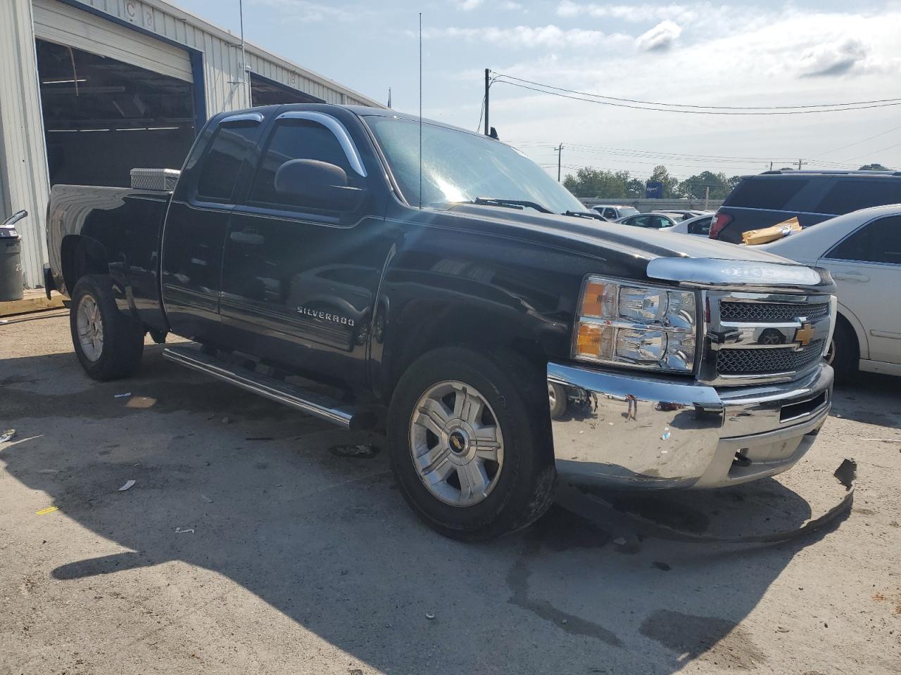 2013 Chevrolet Silverado - Image 4