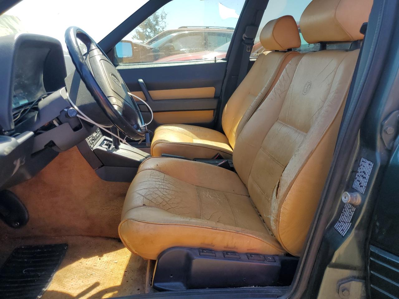 1992 Alfa Romeo 164 L VIN: ZAREA43L8N6266649 Lot: 68642664