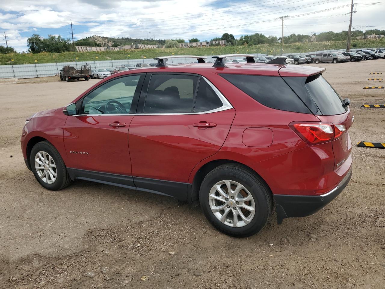 2GNAXSEV3J6240692 2018 CHEVROLET EQUINOX - Image 2