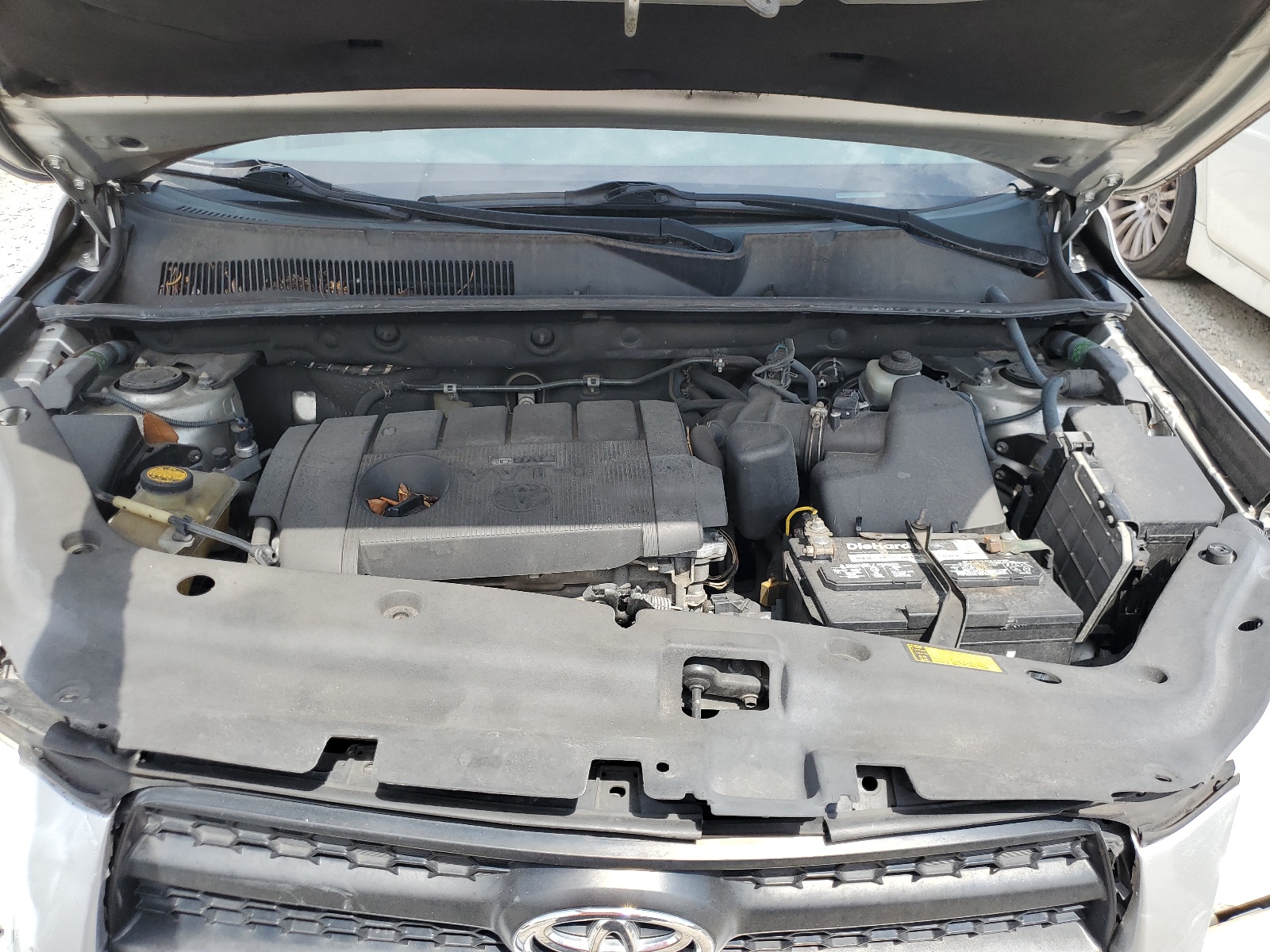 2T3ZF4DV1BW090163 2011 Toyota Rav4
