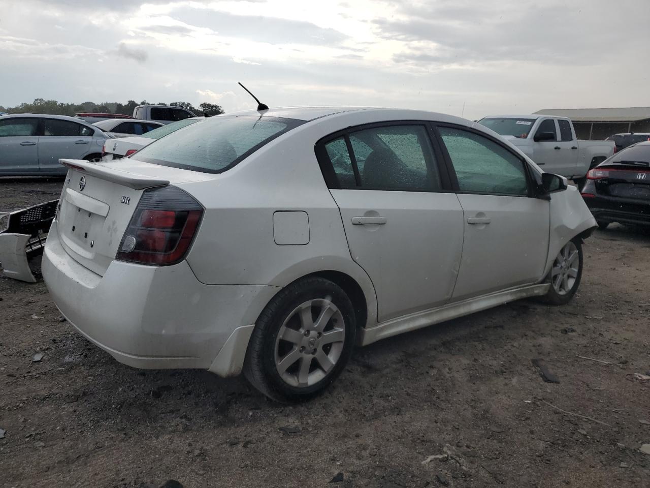 2012 Nissan Sentra - Image 3