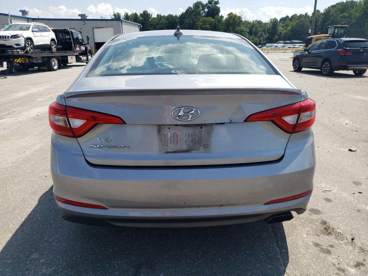2015 Hyundai Sonata Se VIN: 5NPE24AF8FH173755 Lot: 65615214