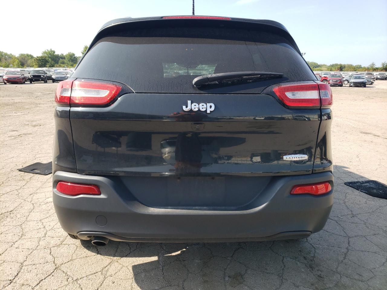 2016 Jeep Cherokee Latitude VIN: 1C4PJLCB2GW234223 Lot: 68651144