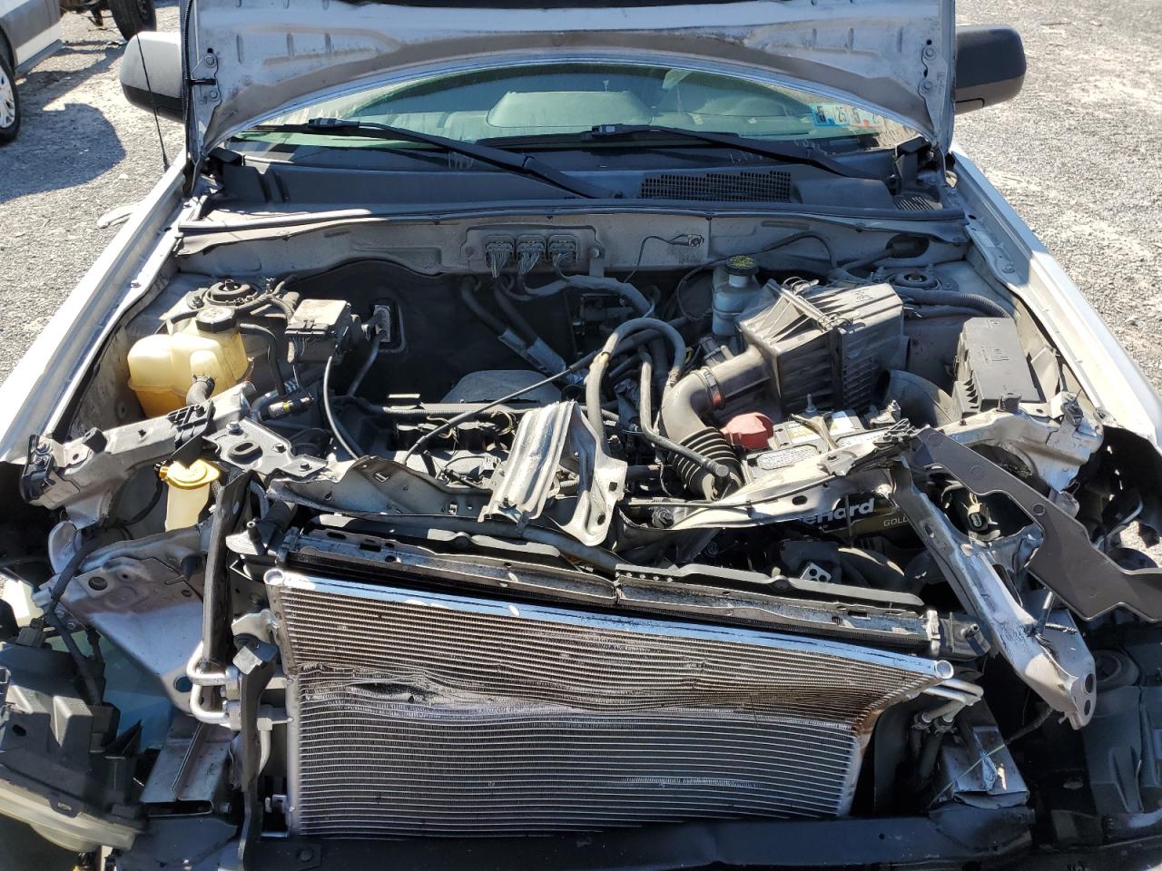 2008 Ford Escape - Image 12