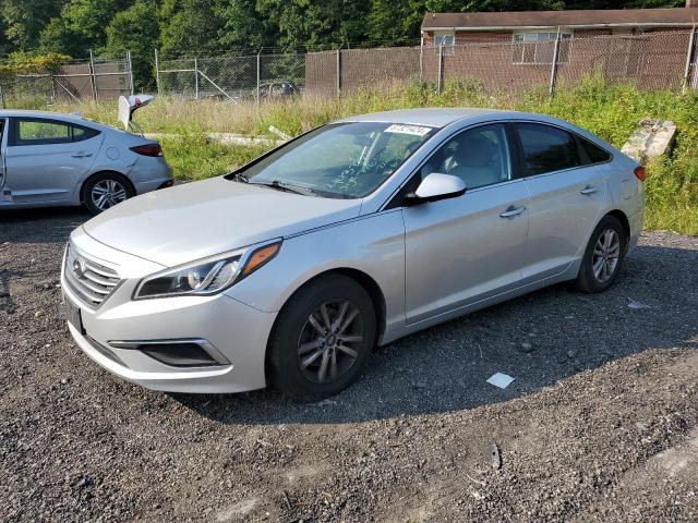 Sedans HYUNDAI SONATA 2017 Srebrny