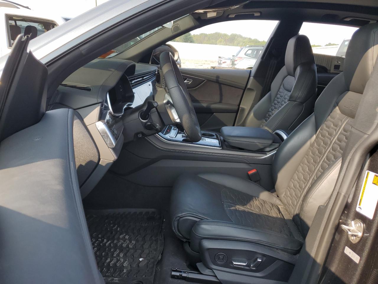 2023 Audi RS Q8 - Image 7