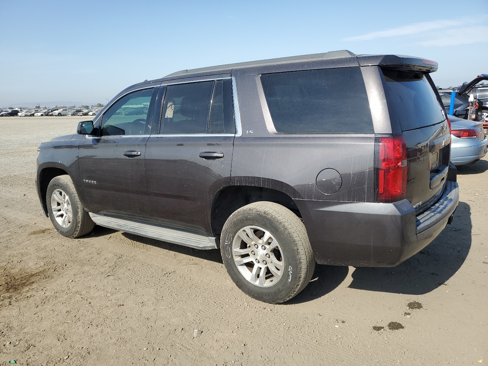 2015 Chevrolet Tahoe C1500 Ls vin: 1GNSCAKC5FR238869