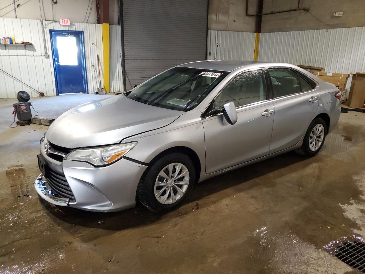 4T4BF1FK4FR450436 2015 TOYOTA CAMRY - Image 1