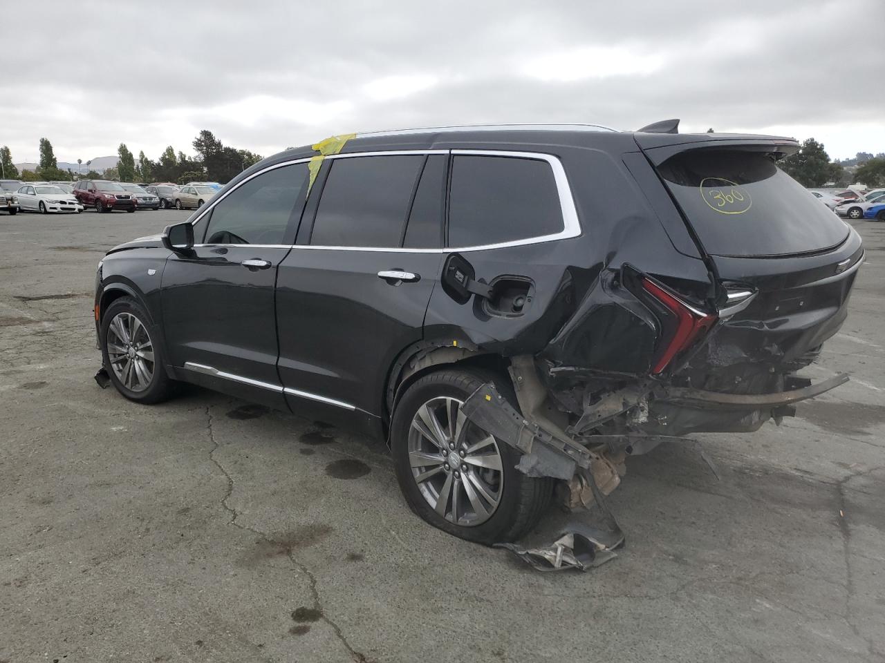 2022 Cadillac XT6 - Image 2