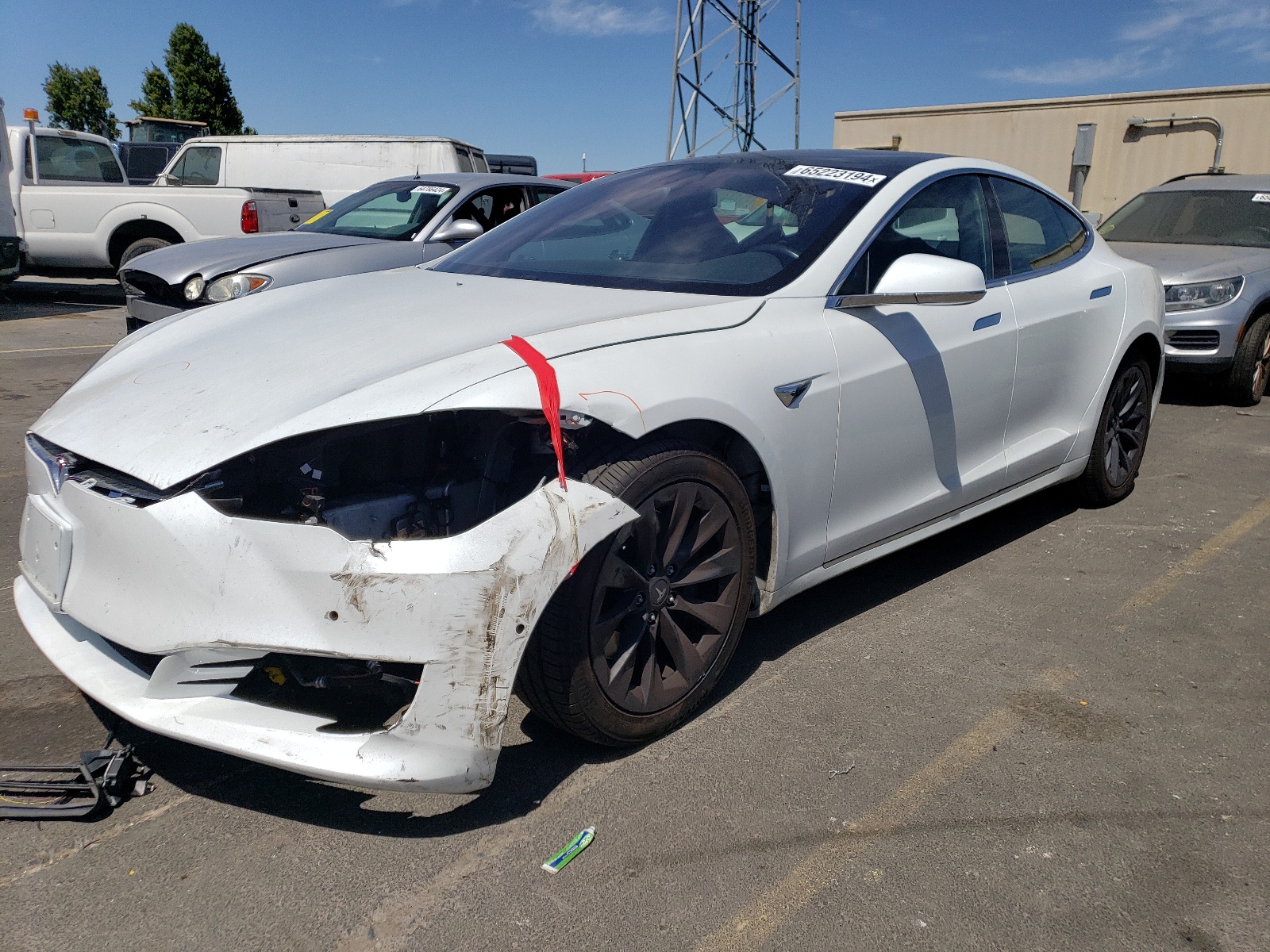 5YJSA1E24JF290686 2018 Tesla Model S