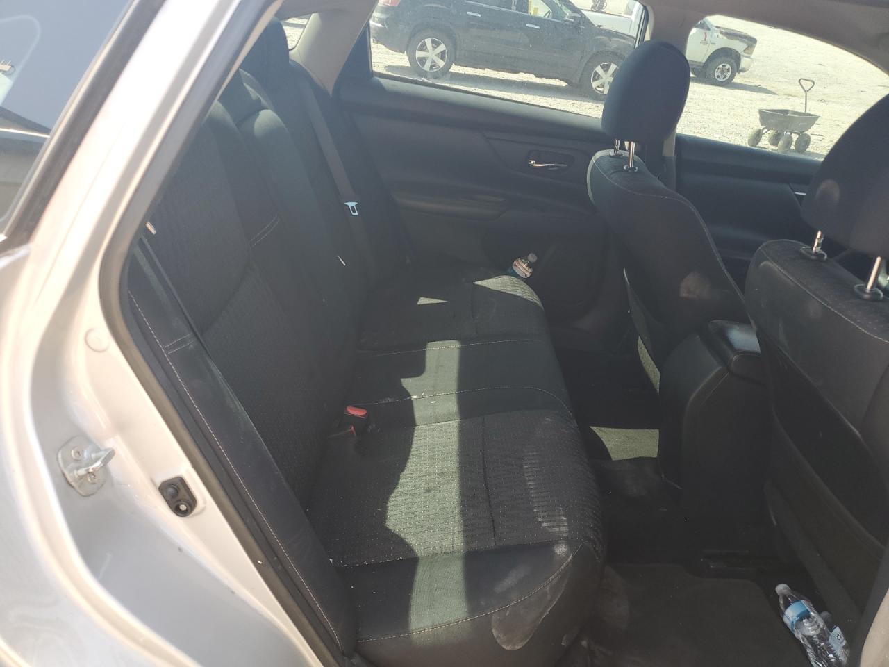 2016 Nissan Altima - Image 10