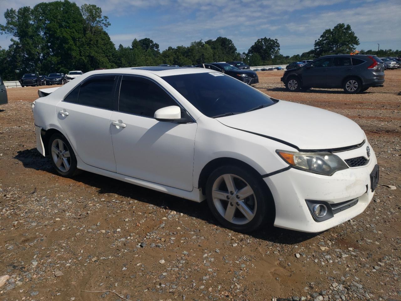 VIN 4T1BF1FK6DU690305 2013 TOYOTA CAMRY no.4