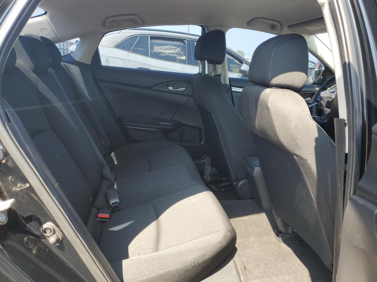 19XFC2F5XHE041822 2017 Honda Civic Lx