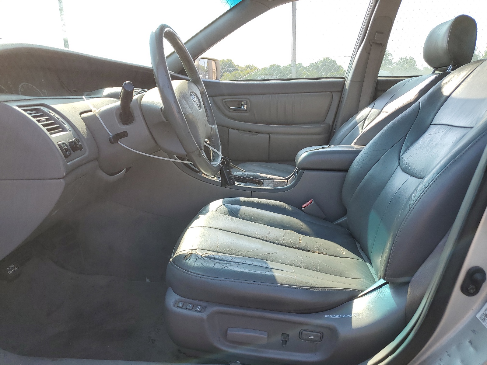 4T1BF28B02U205253 2002 Toyota Avalon Xl