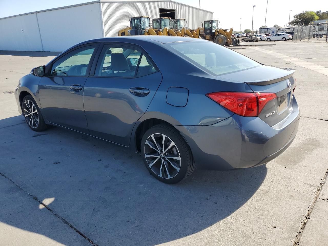 5YFBURHE0HP649848 2017 TOYOTA COROLLA - Image 2