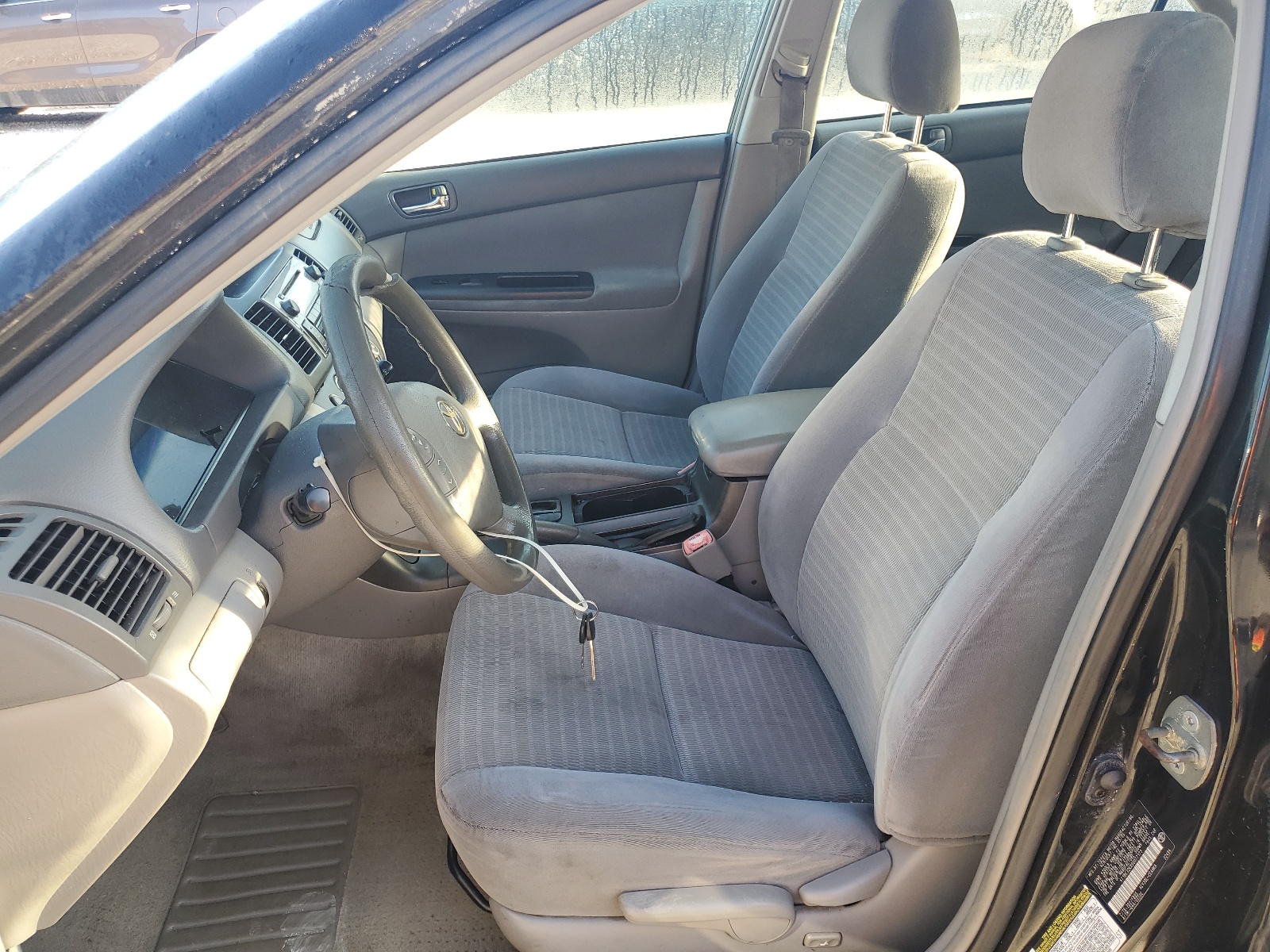 4T1BE32KX5U077173 2005 Toyota Camry Le