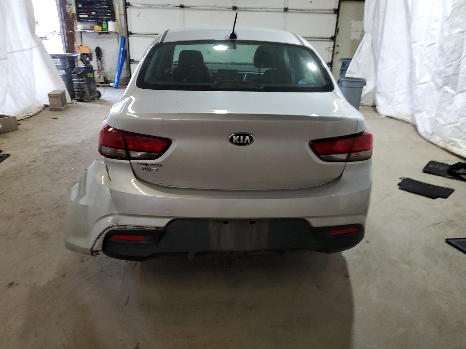 3KPA24AB2JE051093 2018 Kia Rio Lx