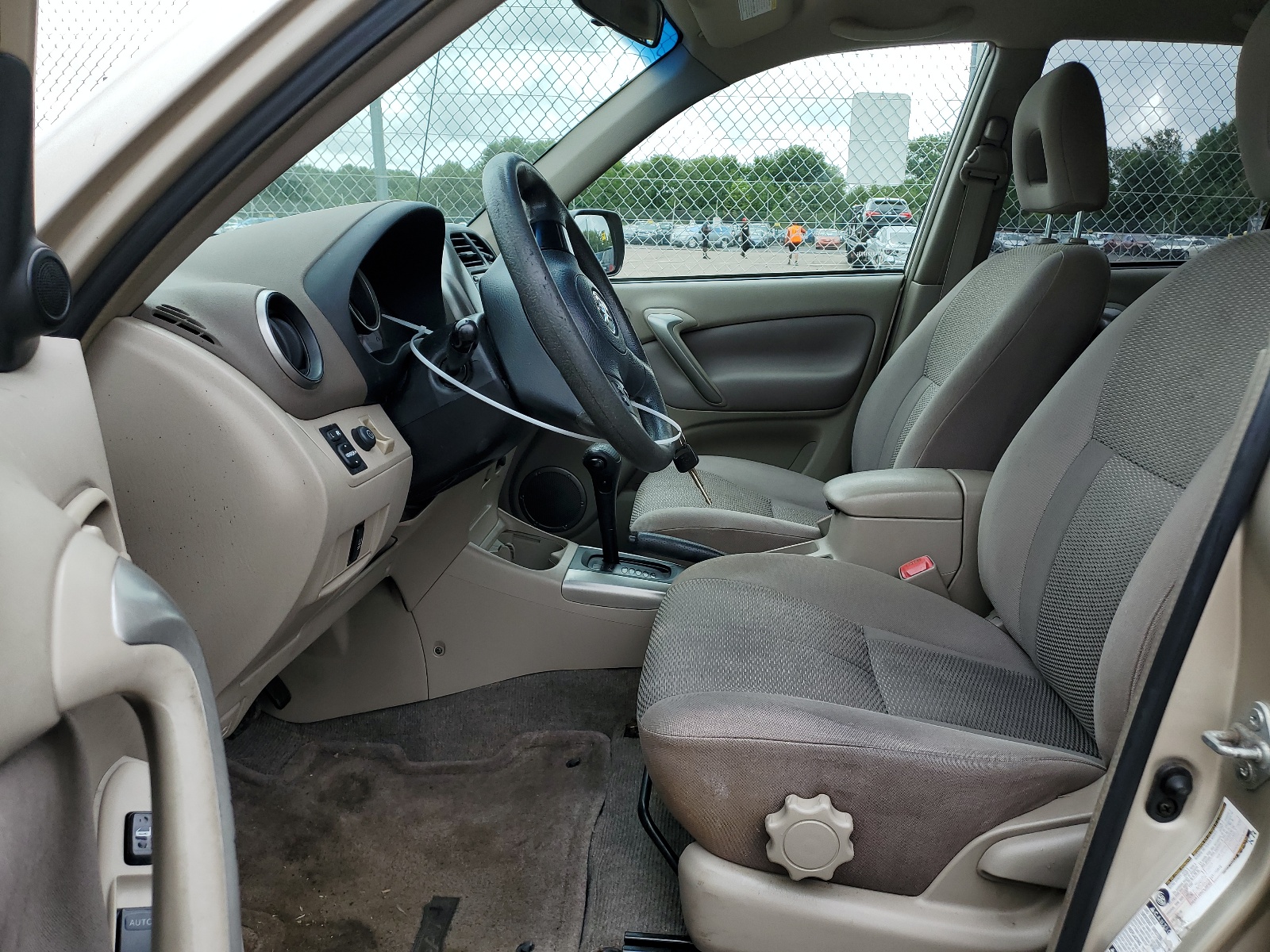 JTEHD20V840002076 2004 Toyota Rav4