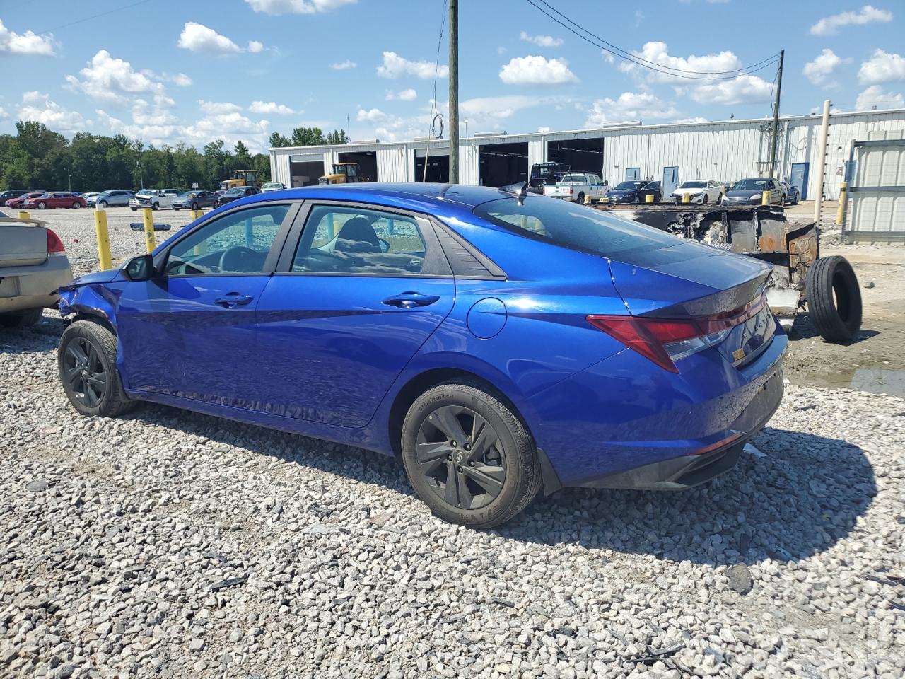 2023 Hyundai Elantra - Image 2