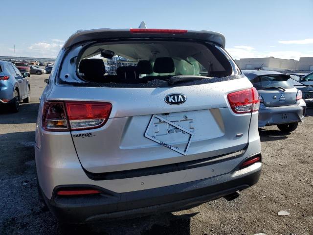  KIA SORENTO 2018 Srebrny