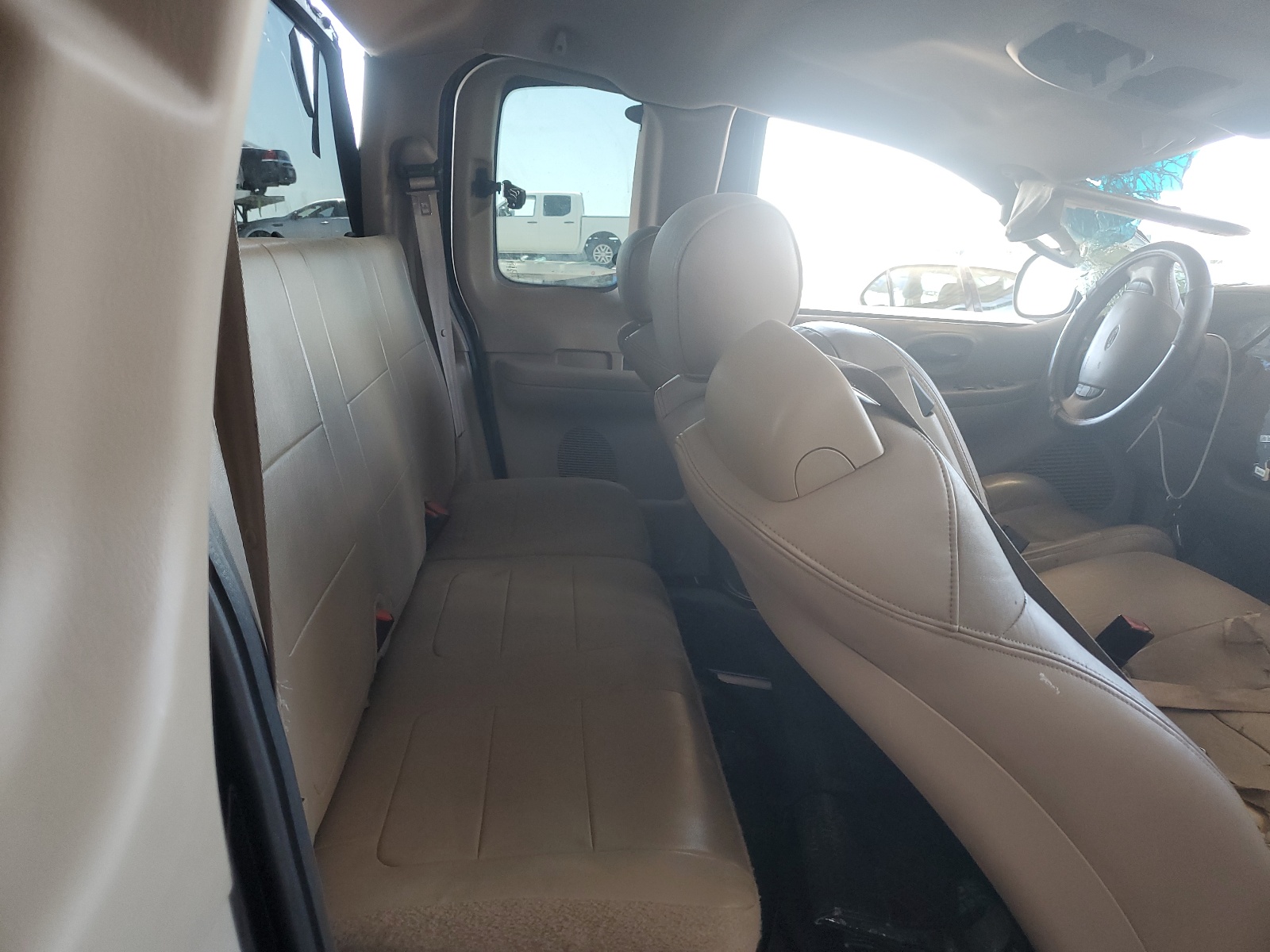 1FTRX18L72NB26417 2002 Ford F150