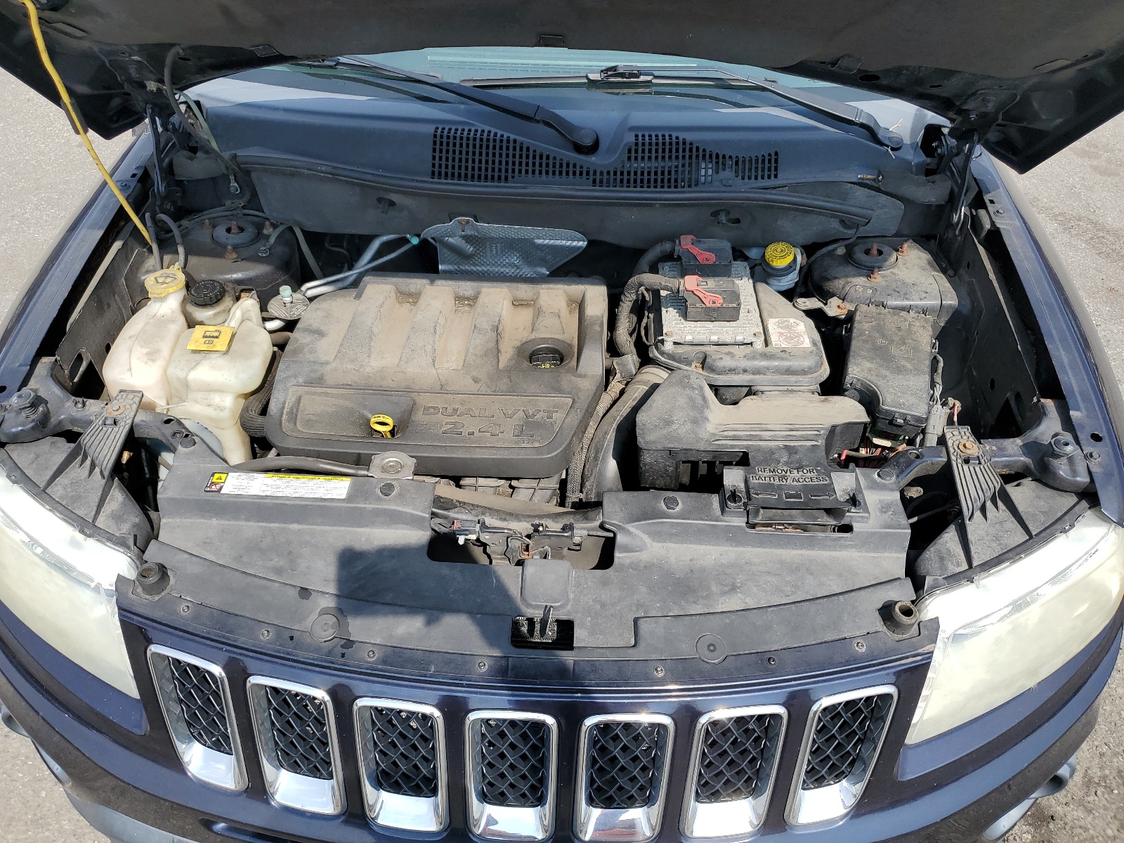 1J4NF1FB4BD193813 2011 Jeep Compass Sport