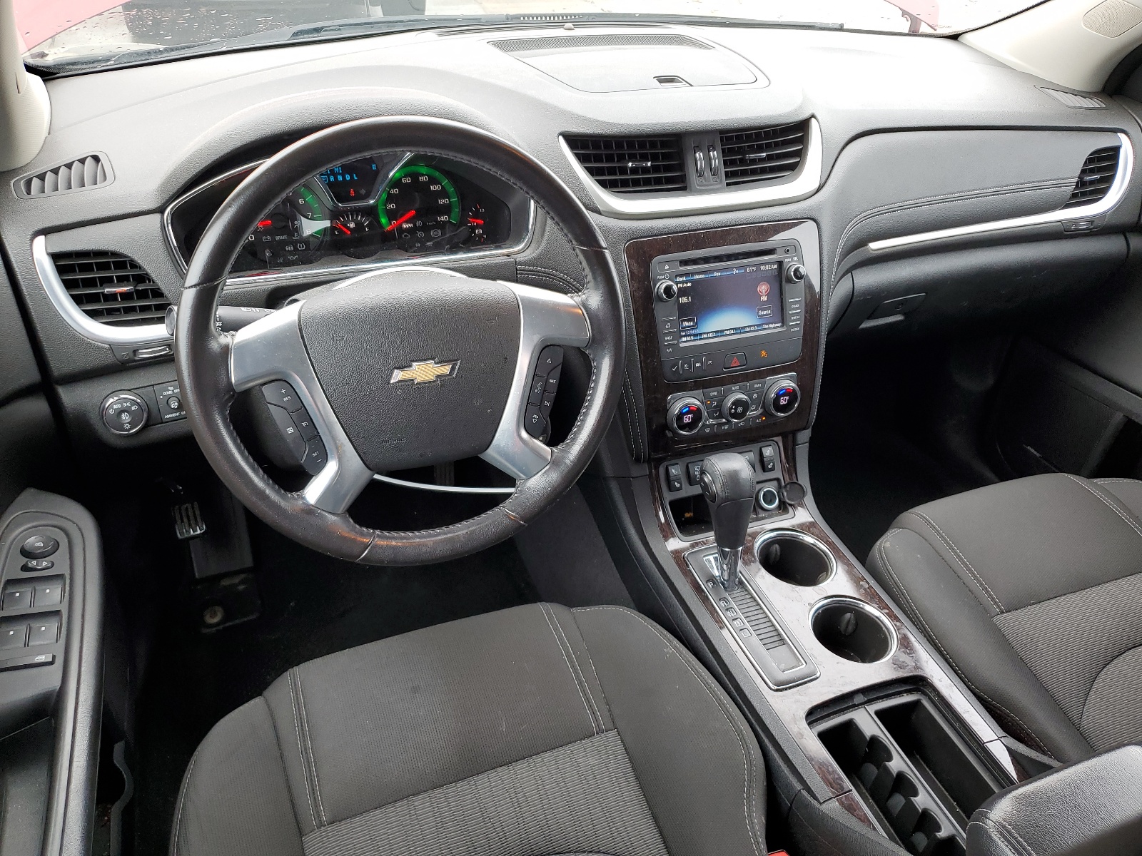 1GNKVHKDXHJ316527 2017 Chevrolet Traverse Lt