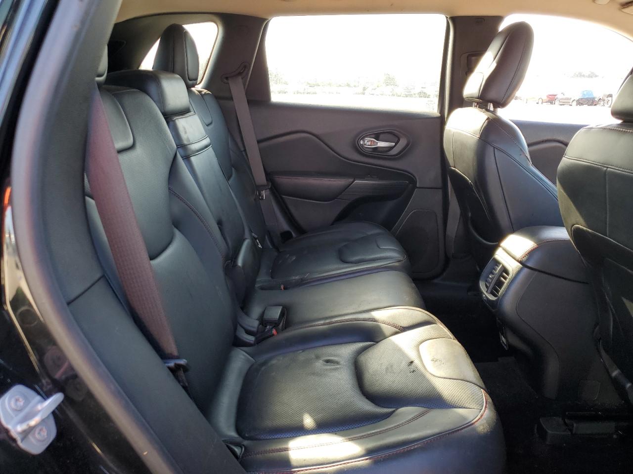 2015 Jeep Cherokee Trailhawk VIN: 1C4PJMBS4FW749973 Lot: 65940864