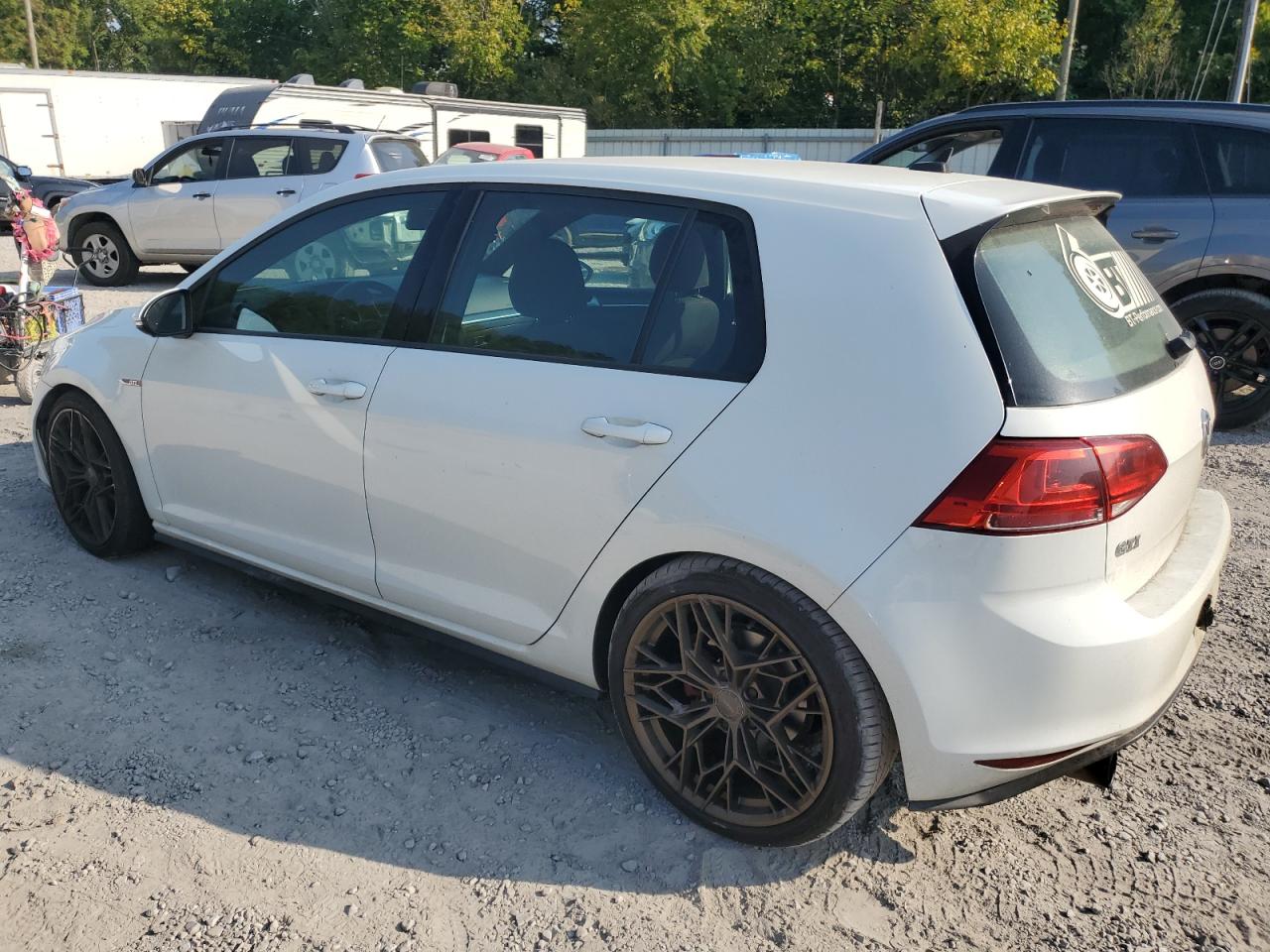 VIN 3VW4T7AU5GM017948 2016 VOLKSWAGEN GTI no.2