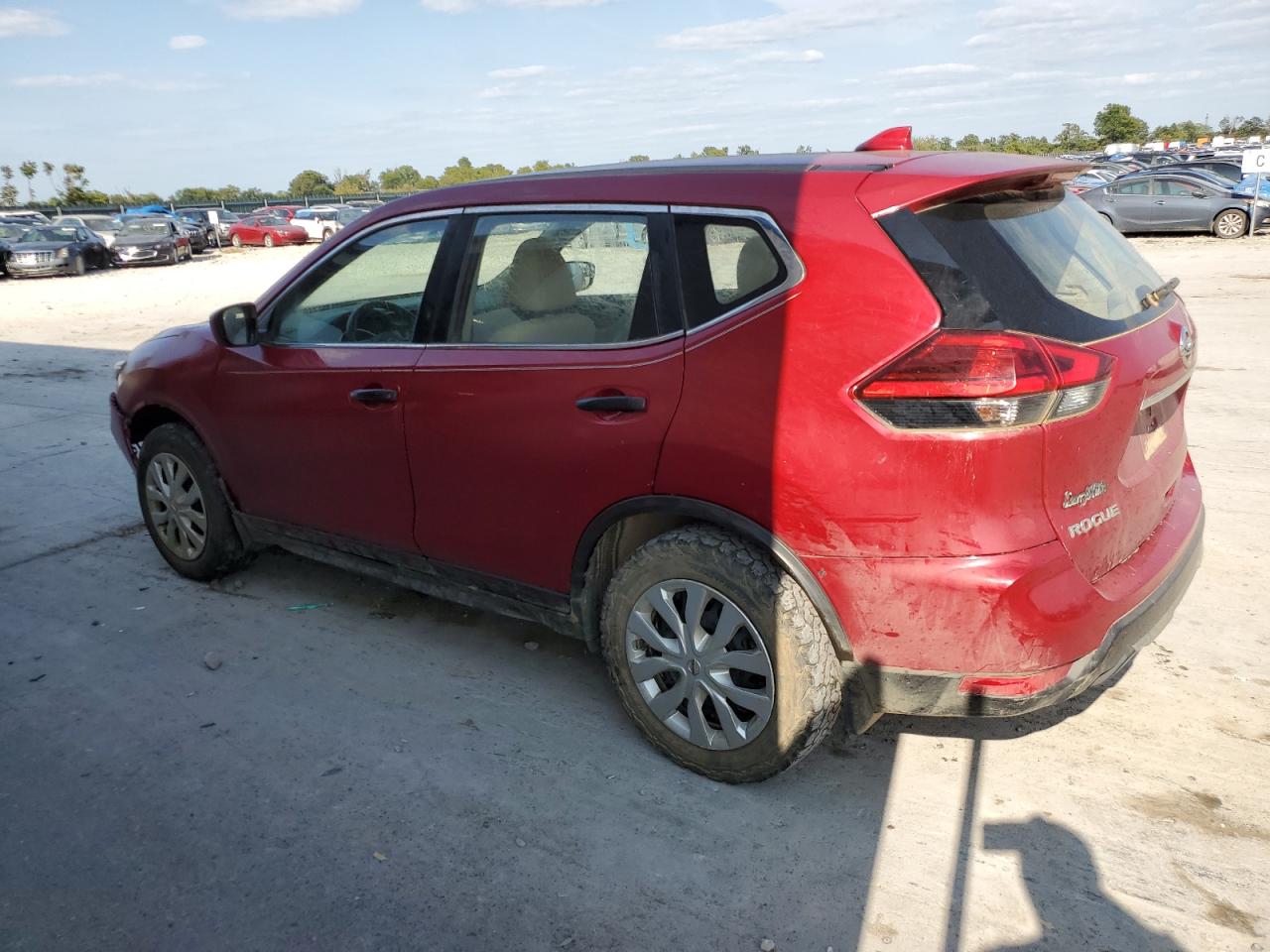 JN8AT2MT1HW388347 2017 NISSAN ROGUE - Image 2