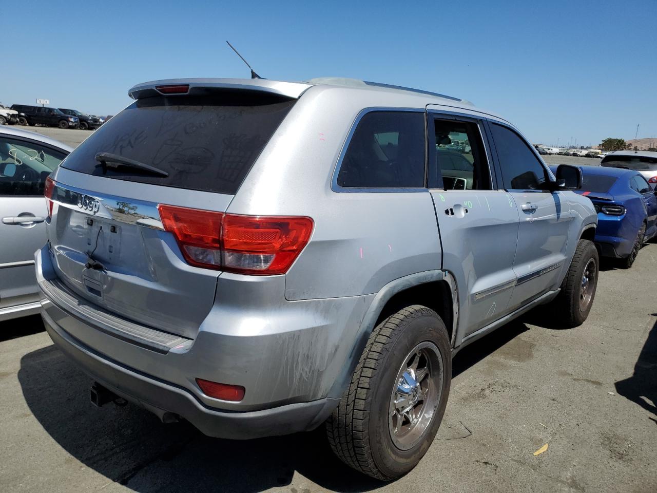 2011 Jeep Grand Cherokee Laredo VIN: 1J4RS4GGXBC601312 Lot: 68138834