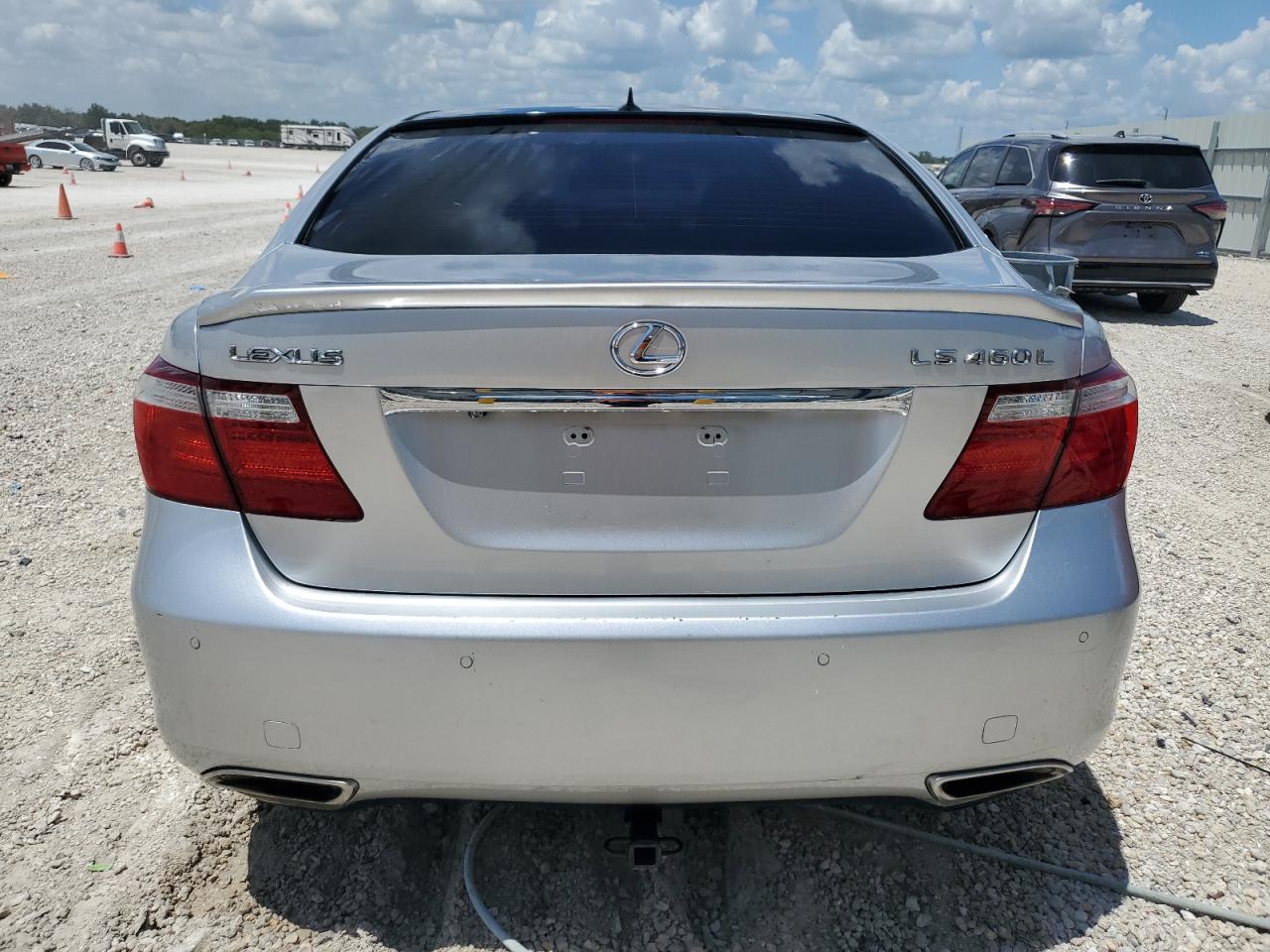 2007 Lexus Ls 460L VIN: JTHGL46F975000213 Lot: 67208654